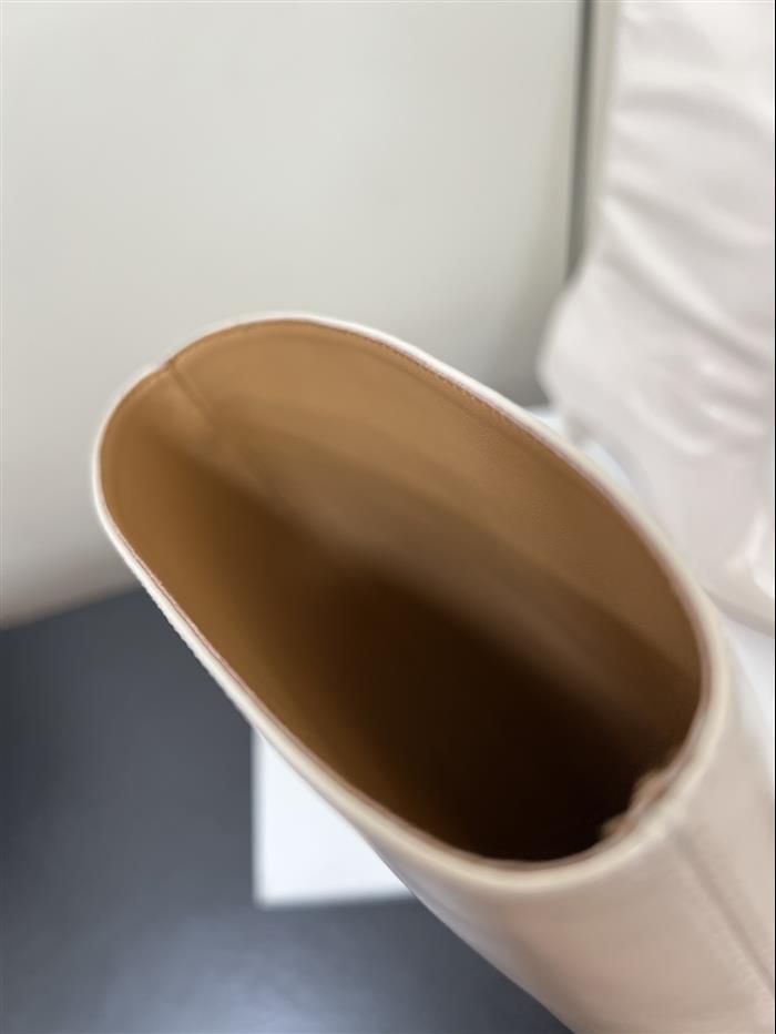 20251128174331930 480